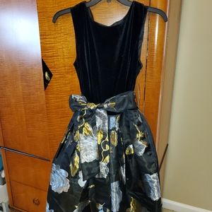 Beautiful sleeveless dress